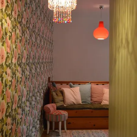 La Rose Tremiere * Joinville