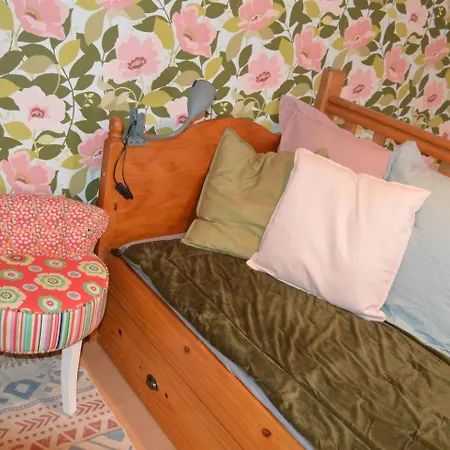 La Rose Tremiere Joinville